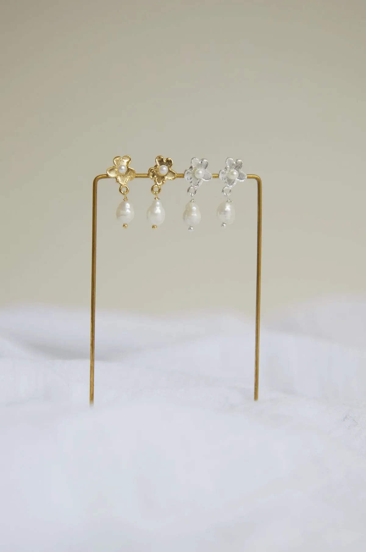 Primer Pendiente Pearl Earrings Gold